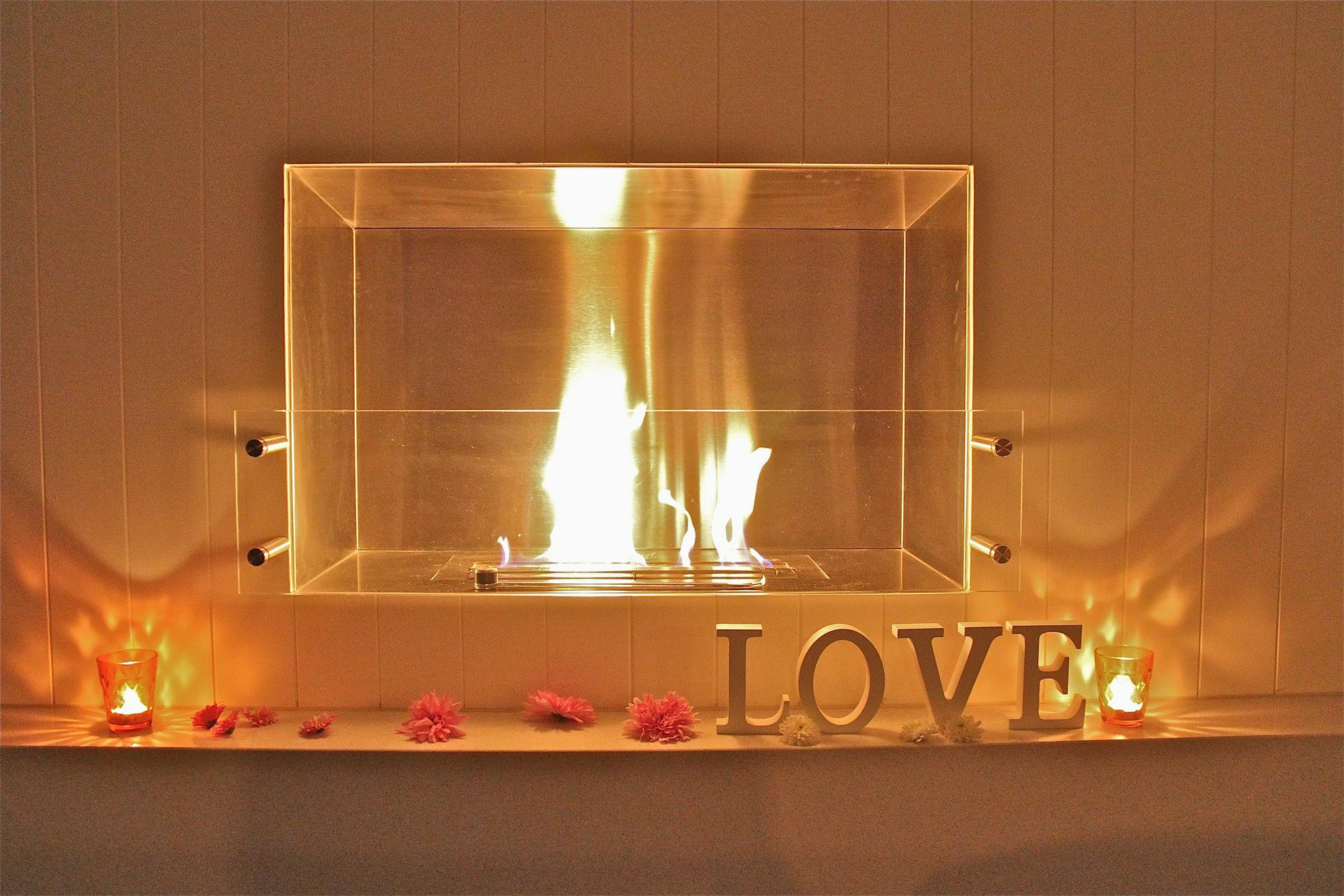 Altitude On Montville Dış mekan fotoğraf A bioethanol fireplace